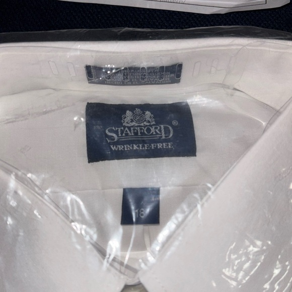 Stafford Wrinkle Free Short Sleeve Shirt (NWT) - Picture 3 of 3